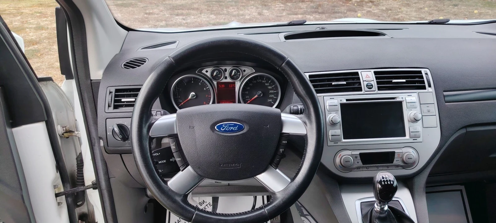 Ford Kuga 2.5T-200к.с, снимка 11 - Автомобили и джипове - 56552229