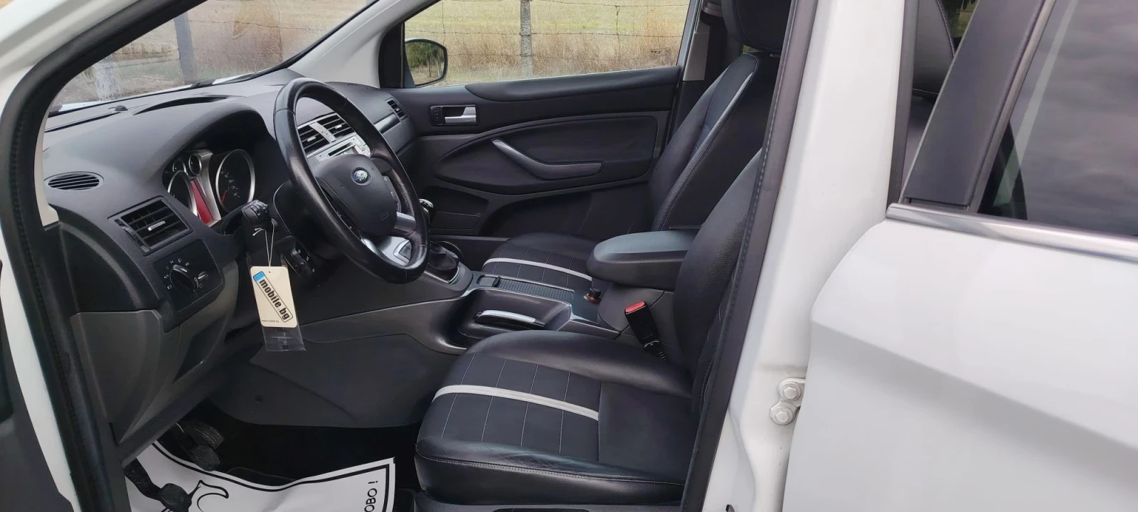 Ford Kuga 2.5T-200к.с, снимка 10 - Автомобили и джипове - 56552229