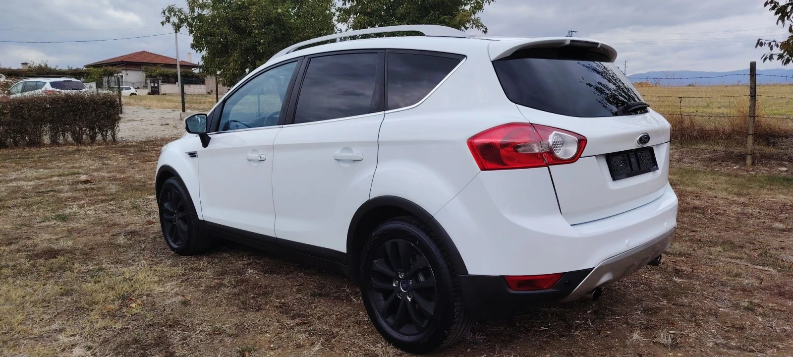 Ford Kuga 2.5T-200к.с, снимка 7 - Автомобили и джипове - 56552229