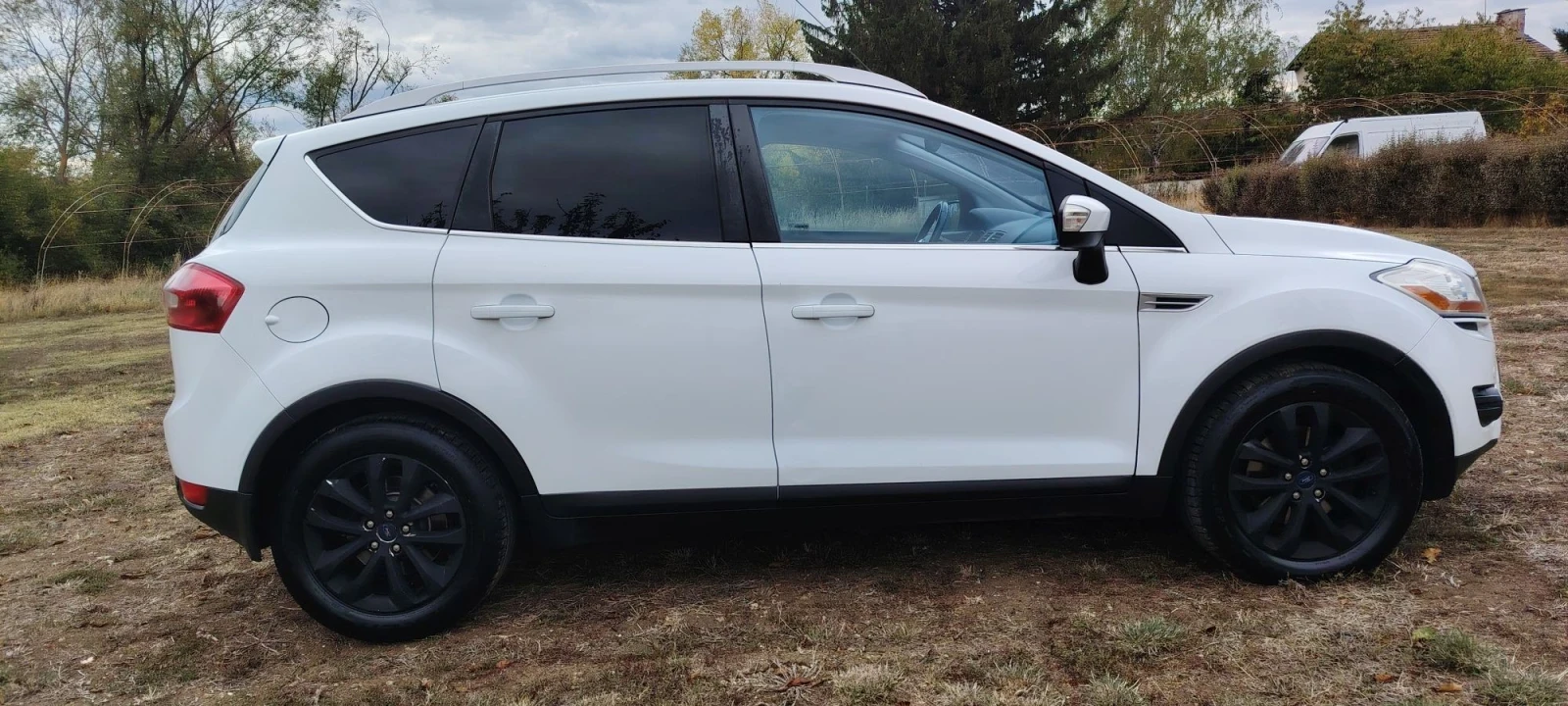 Ford Kuga 2.5T-200к.с, снимка 4 - Автомобили и джипове - 56552229
