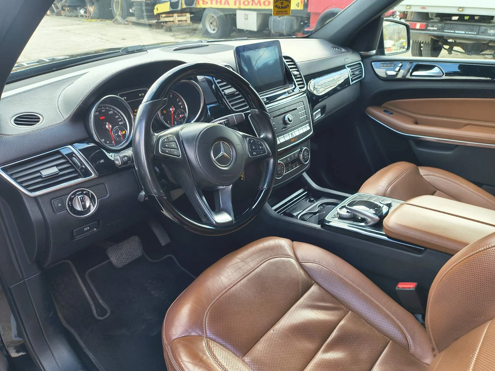 Mercedes-Benz GLS 500, снимка 4 - Автомобили и джипове - 56657784