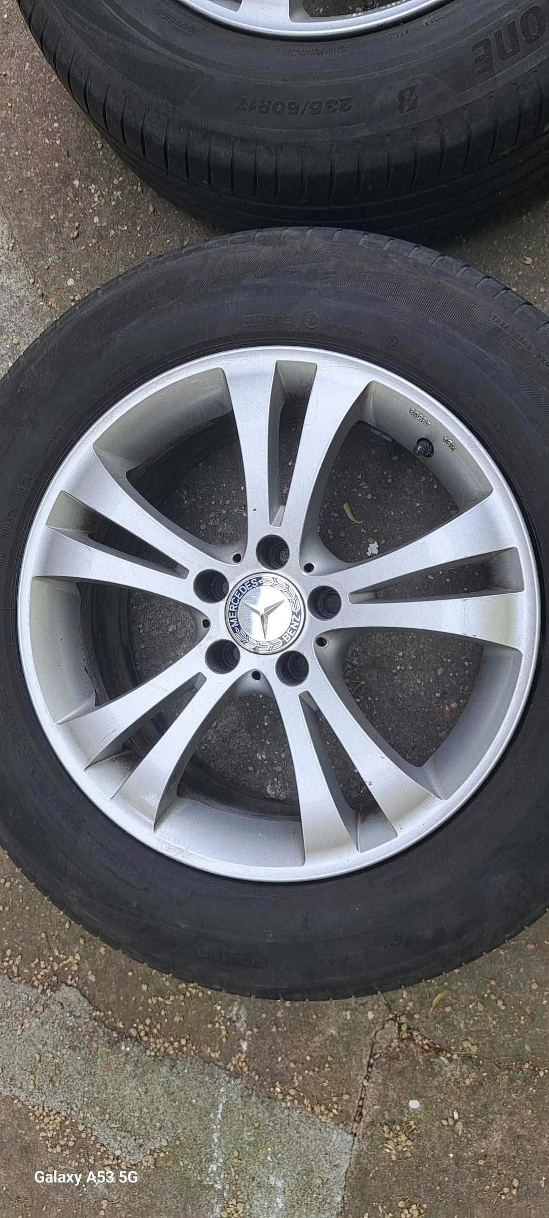 Гуми с джанти Bridgestone 235/60R17, снимка 3 - Гуми и джанти - 55342553