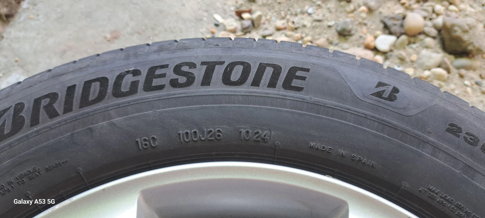 Гуми с джанти Bridgestone 235/60R17, снимка 6 - Гуми и джанти - 55342553