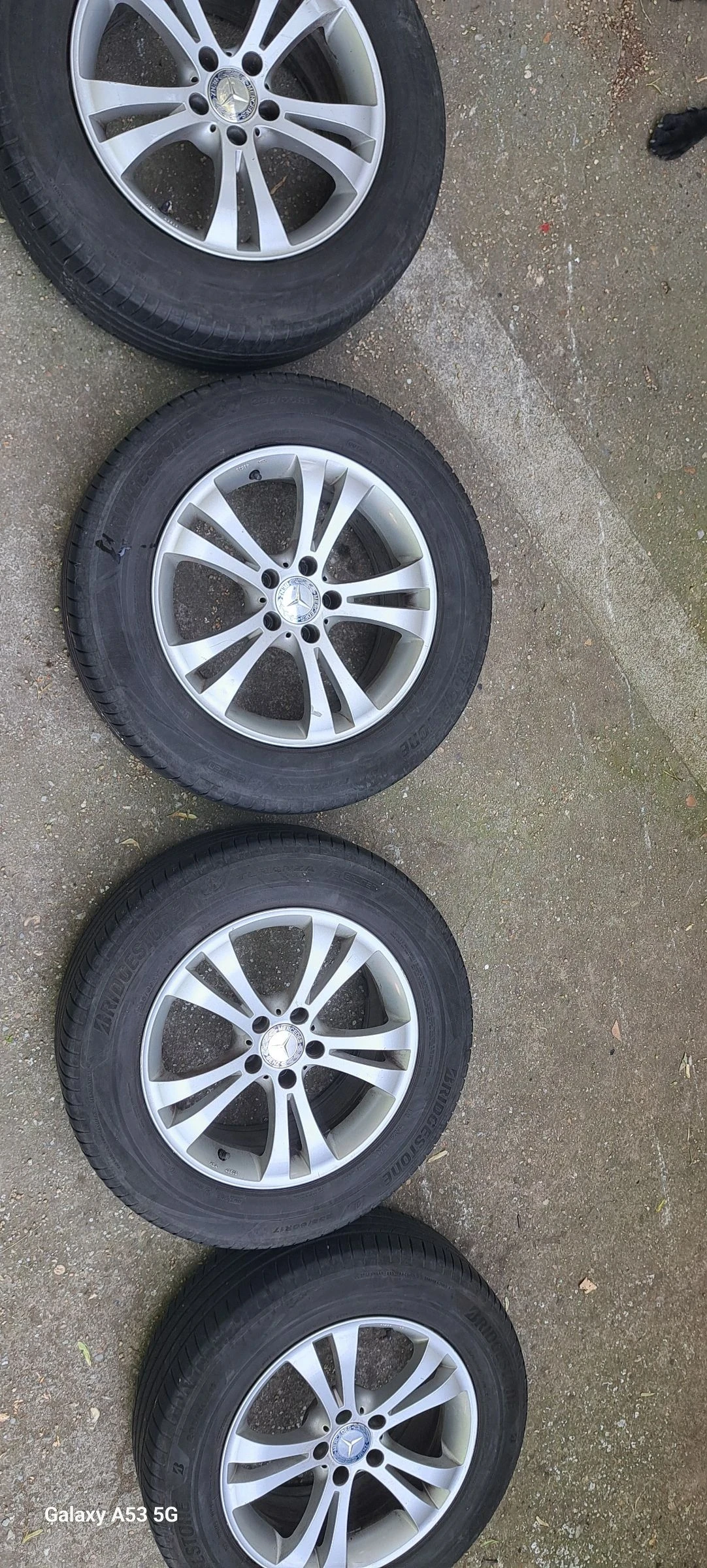 Гуми с джанти Bridgestone 235/60R17
