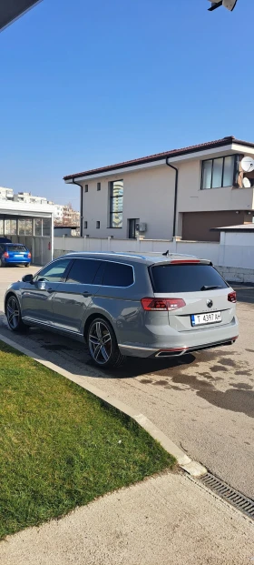 VW Passat 2.0 TDi Hingline, снимка 2