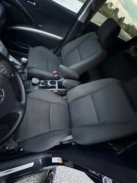 Toyota Corolla verso 2.2 D4D 136 кс.2008  7местен Топ !!! - 7555 лв. / 3862.81 € - 34819718 10