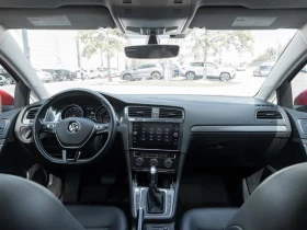 VW Golf * АВТО КРЕДИТ* ЦЕНА ДО БГ * СЕРВИЗНА ИСТОРИЯ *  - 16999 лв. / 8691.45 € - 57203796 7