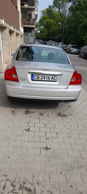 Volvo S80 