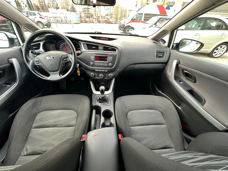 Kia Ceed 1.4 / 105 kc, снимка 11 - Автомобили и джипове - 48318004