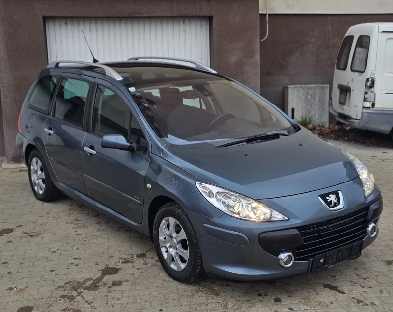 Peugeot 307 * SW* 7 МЕСТЕН* 1.6HDI* ПАНОРАМА* , снимка 2 - Автомобили и джипове - 48948264