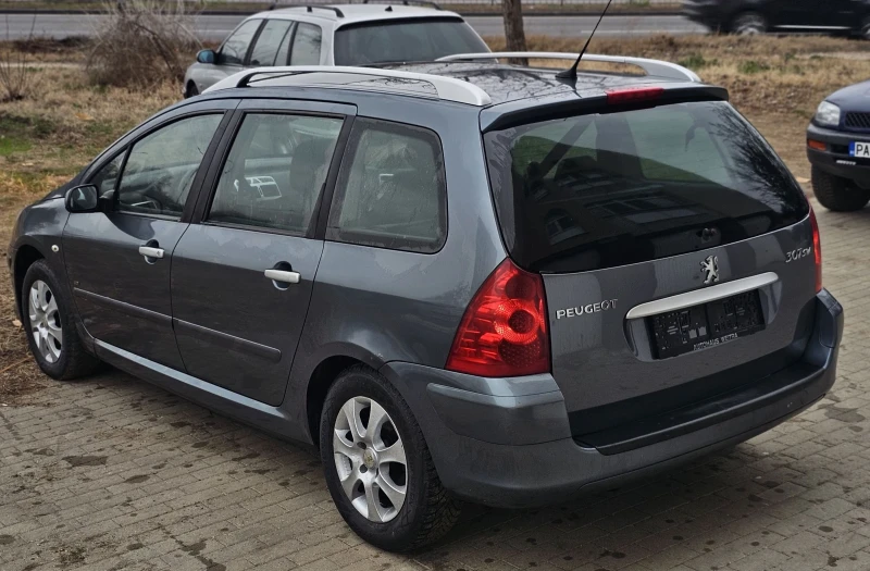 Peugeot 307 * SW* 7 МЕСТЕН* 1.6HDI* ПАНОРАМА* , снимка 4 - Автомобили и джипове - 48948264