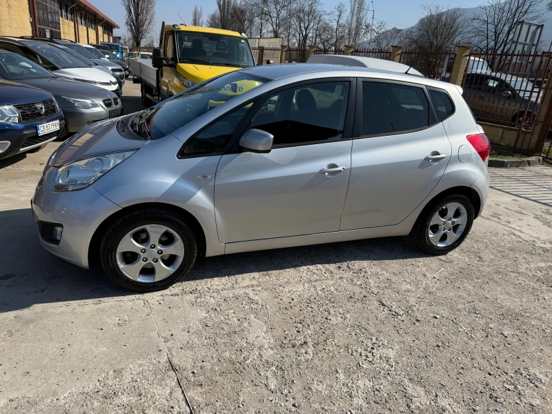 Kia Venga 1.4i ГАЗ, снимка 4 - Автомобили и джипове - 49451749