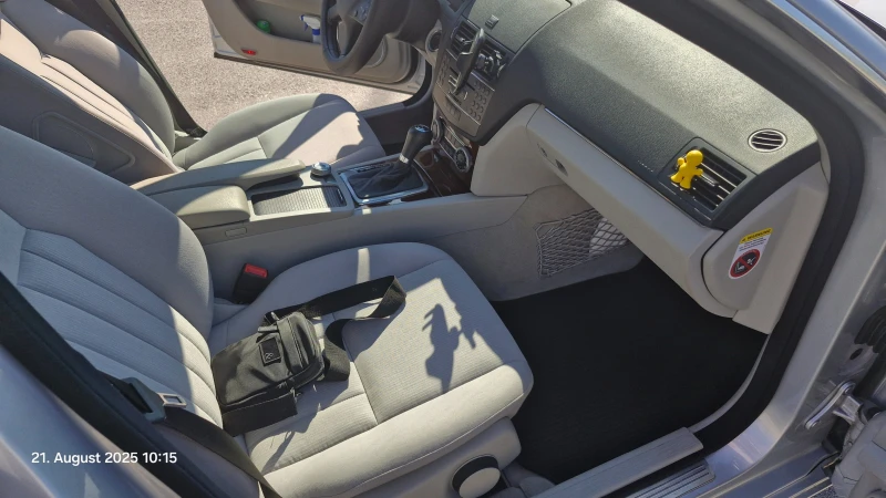 Mercedes-Benz C 230, снимка 11 - Автомобили и джипове - 52687253
