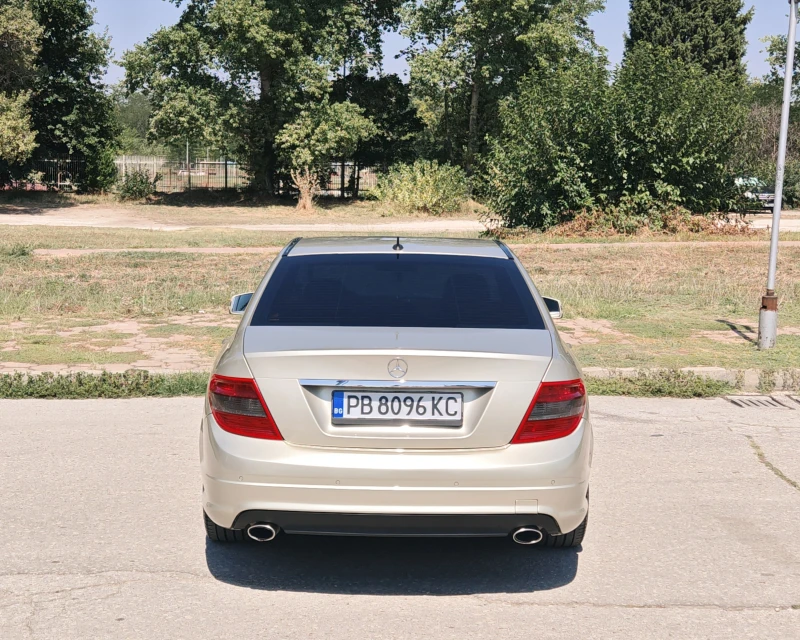 Mercedes-Benz C 350 Avantgarde AMG Pack, снимка 6 - Автомобили и джипове - 51549113