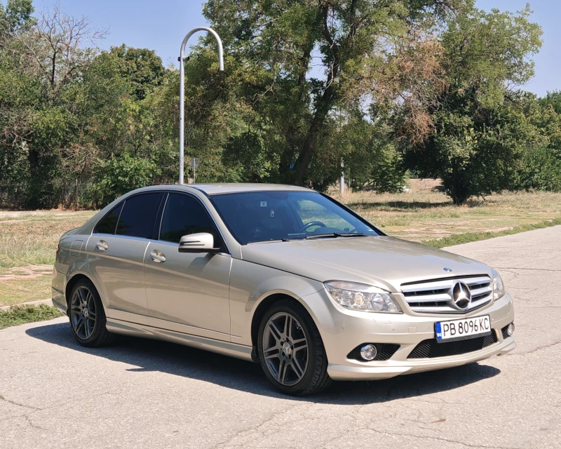 Mercedes-Benz C 350 Avantgarde AMG Pack, снимка 3 - Автомобили и джипове - 51549113