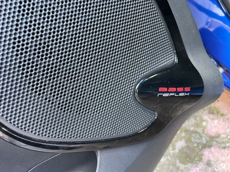 Renault Clio dCi 8V 90 CV 5P Moschino Intens (66 kw) Euro 6, снимка 11 - Автомобили и джипове - 52191530