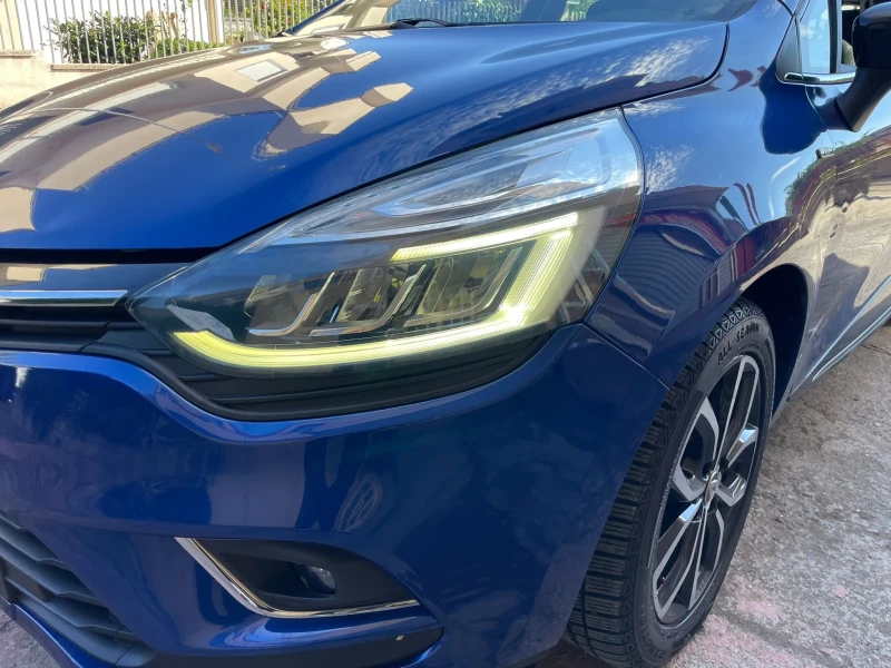 Renault Clio dCi 8V 90 CV 5P Moschino Intens (66 kw) Euro 6, снимка 2 - Автомобили и джипове - 52191530