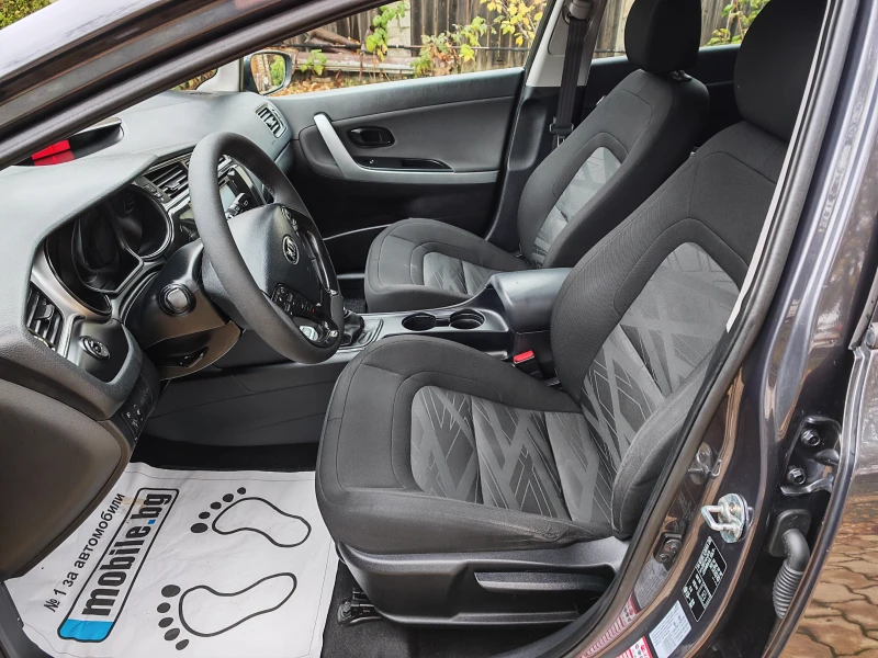 Kia Ceed 1.6CRDI-КАМЕРА, снимка 7 - Автомобили и джипове - 52295232