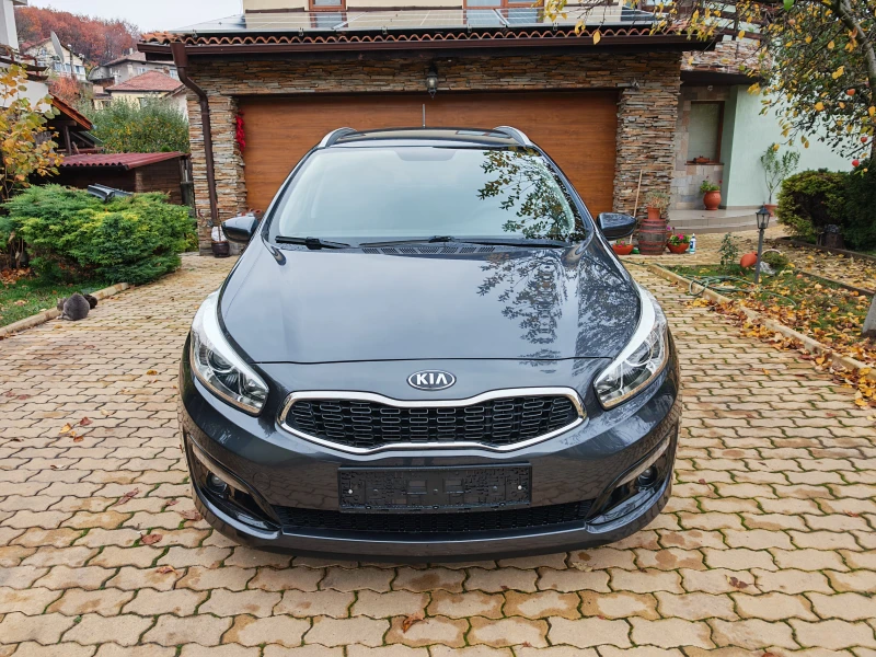 Kia Ceed 1.6CRDI-КАМЕРА, снимка 2 - Автомобили и джипове - 52295232