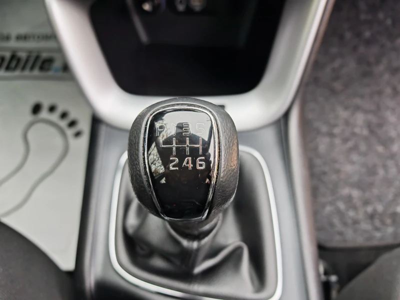 Kia Ceed 1.6CRDI-КАМЕРА, снимка 13 - Автомобили и джипове - 52295232