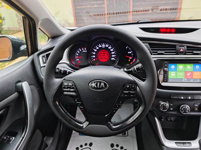 Kia Ceed 1.6CRDI-КАМЕРА, снимка 12 - Автомобили и джипове - 52295232