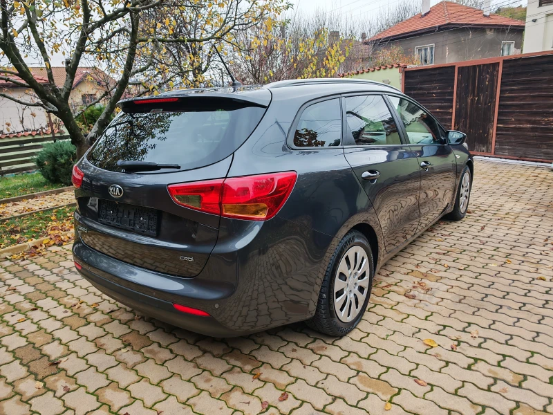Kia Ceed 1.6CRDI-КАМЕРА, снимка 4 - Автомобили и джипове - 52295232