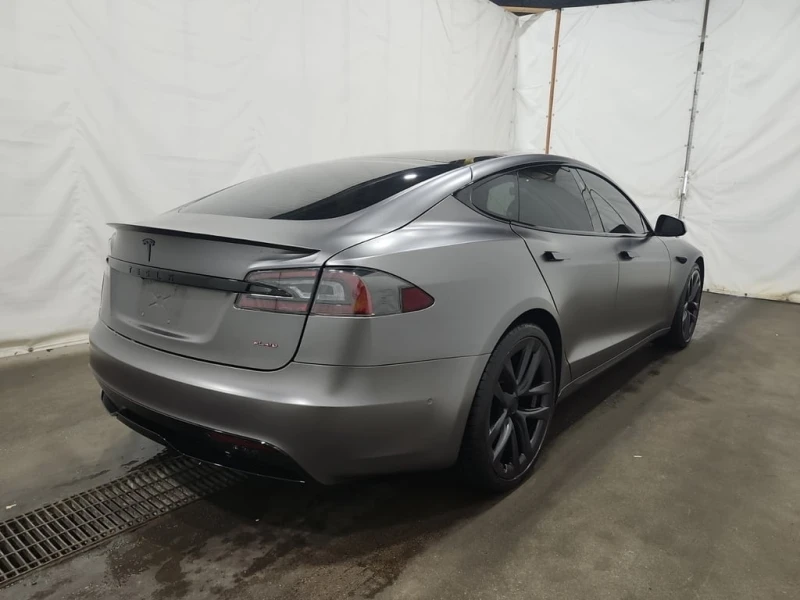 Tesla Model S PLAID  CARFAX, снимка 3 - Автомобили и джипове - 52538269