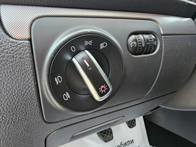 VW Golf 1.9TDI/105K.C./GOAL/NAVI/ЛИЗИНГ, снимка 10 - Автомобили и джипове - 52831410