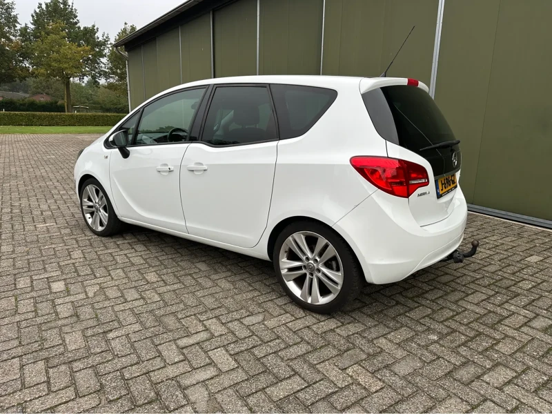 Opel Meriva 1, 4 TURBO 120hp РЕГИСТРИРАНА, снимка 16 - Автомобили и джипове - 53015081