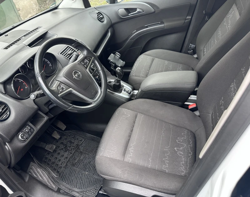 Opel Meriva 1, 4 TURBO 120hp РЕГИСТРИРАНА, снимка 6 - Автомобили и джипове - 53015081
