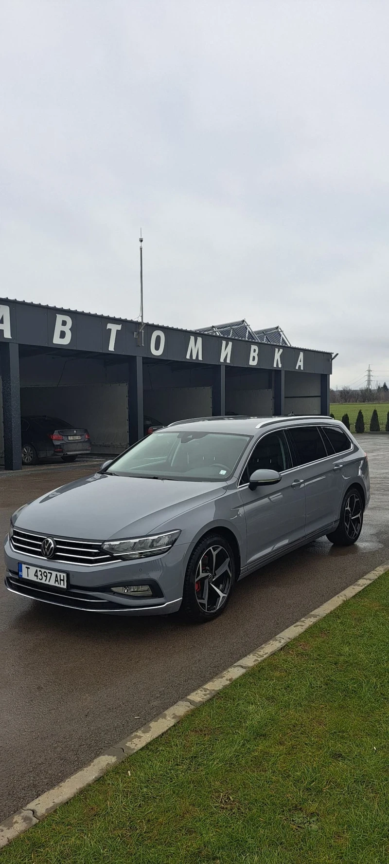 VW Passat 2.0 TDi Hingline