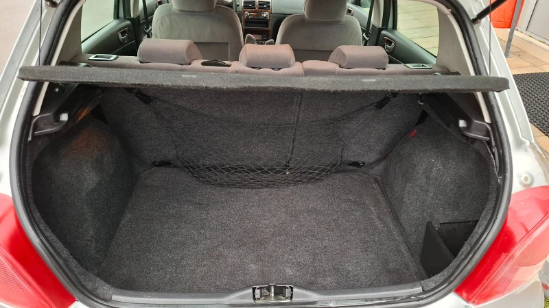 Peugeot 307 1, 6 HDI, снимка 10 - Автомобили и джипове - 53392900