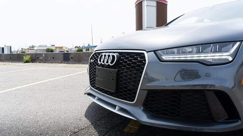 Audi Rs7 QUATTRO* КОЖА* ПОДГРЕВ* ШИБИДАХ* КАМЕРА* , снимка 2 - Автомобили и джипове - 55627324