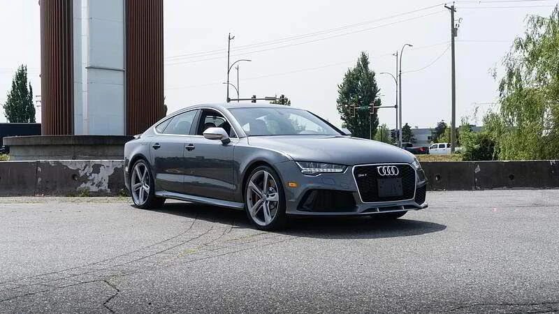 Audi Rs7 QUATTRO* КОЖА* ПОДГРЕВ* ШИБИДАХ* КАМЕРА* , снимка 4 - Автомобили и джипове - 55627324