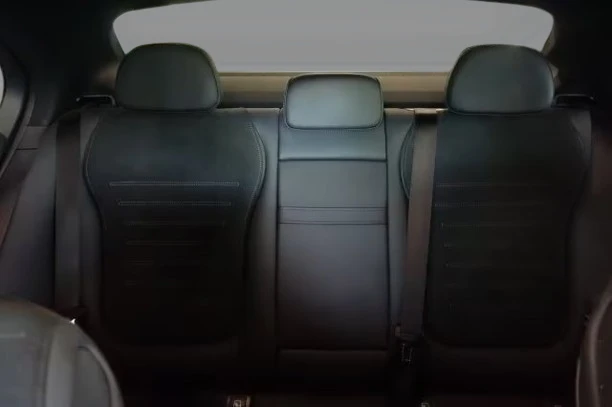 Mercedes-Benz C 300 d 4Matic = AMG Line = Premium Гаранция, снимка 12 - Автомобили и джипове - 55787886