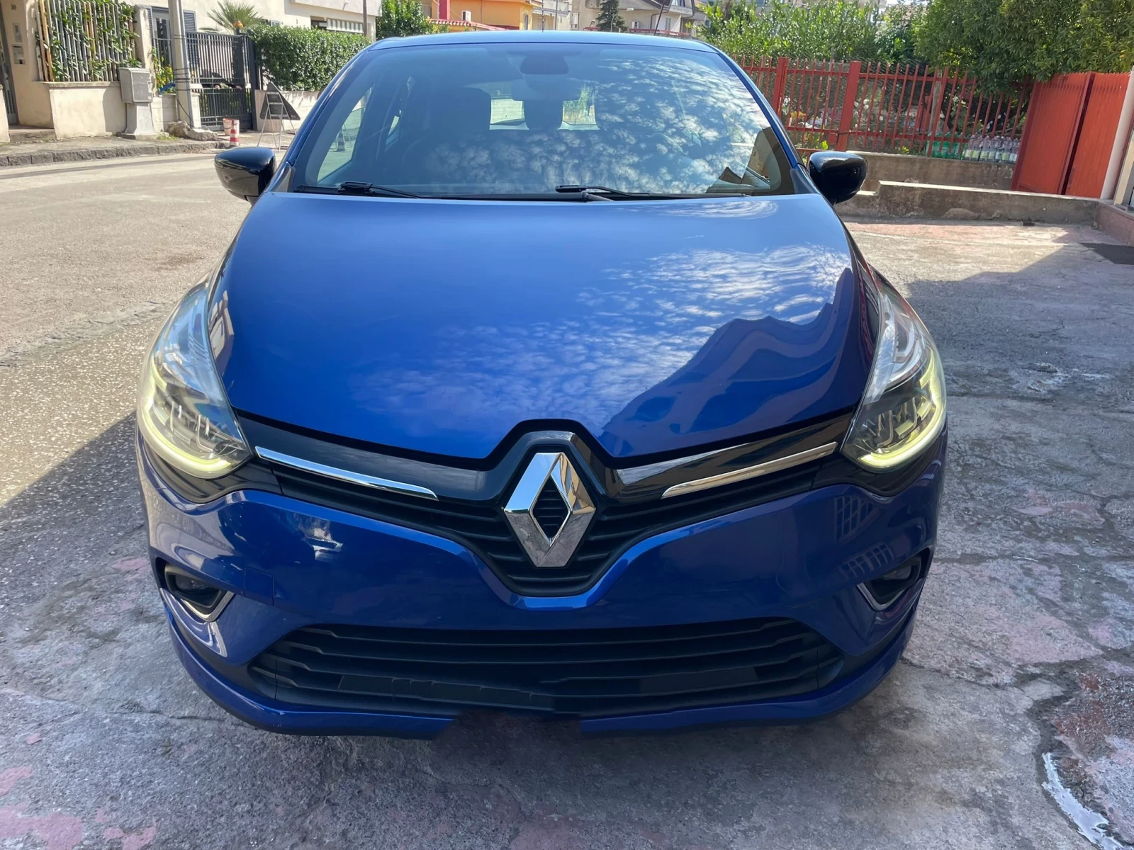 Renault Clio dCi 8V 90 CV 5P Moschino Intens (66 kw) Euro 6, снимка 1