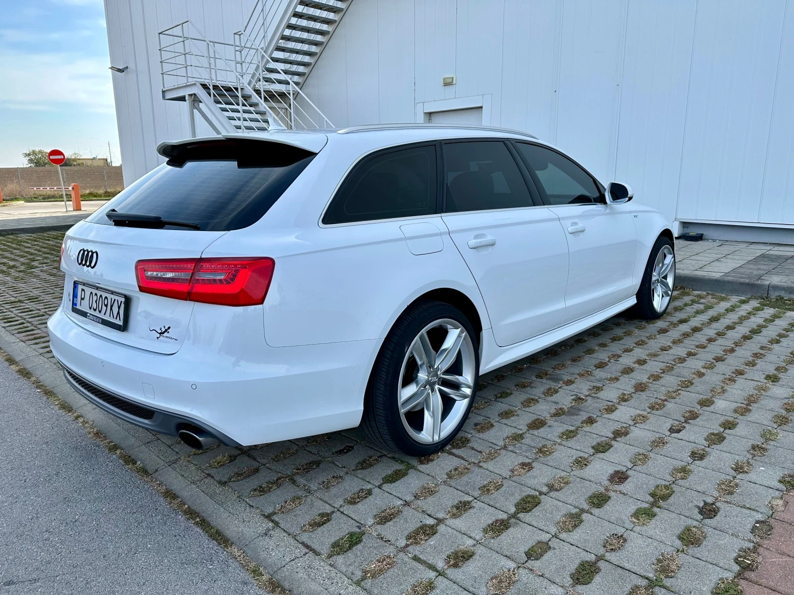 Audi A6 Bi-tdi-313к.с-quattro-8ZF- MATRIX-S-line - изображение 8