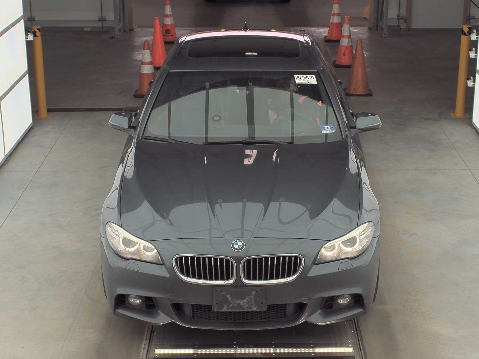 BMW 535 I xDrive M* Head-Up* Shadowline* Harman/Kardon*  - изображение 2