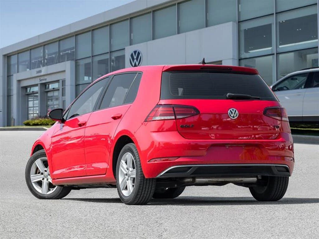 VW Golf * АВТО КРЕДИТ* ЦЕНА ДО БГ * СЕРВИЗНА ИСТОРИЯ *  - изображение 3