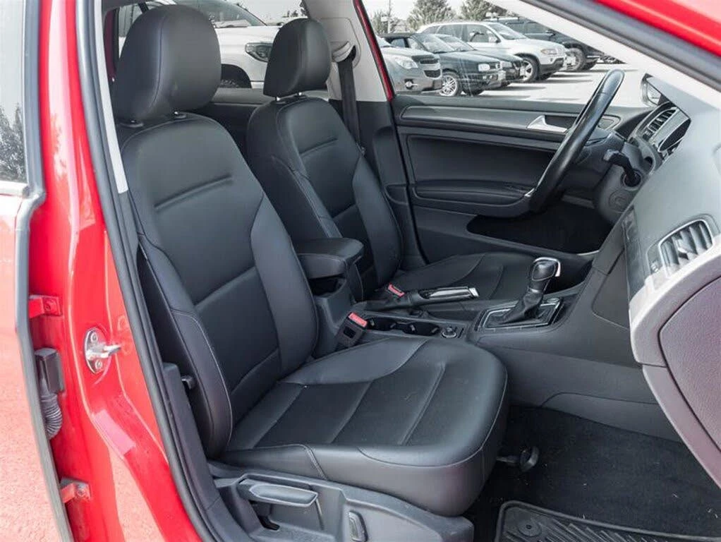 VW Golf * АВТО КРЕДИТ* ЦЕНА ДО БГ * СЕРВИЗНА ИСТОРИЯ *  - изображение 5