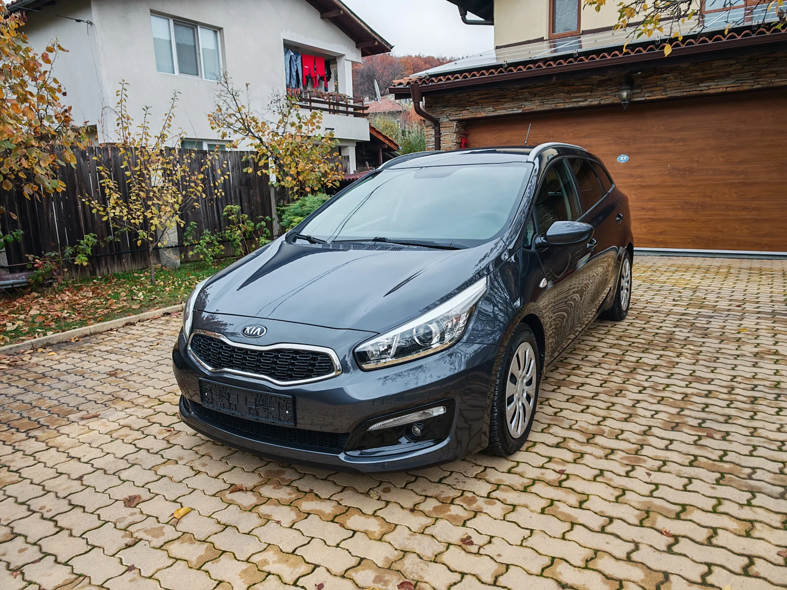 Kia Ceed 1.6CRDI- | Mobile.bg   1