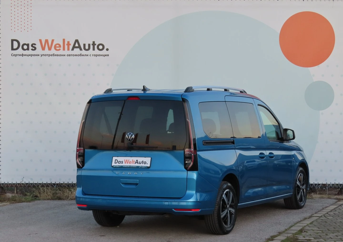 VW Caddy Life Maxi TDI 7 места - изображение 3