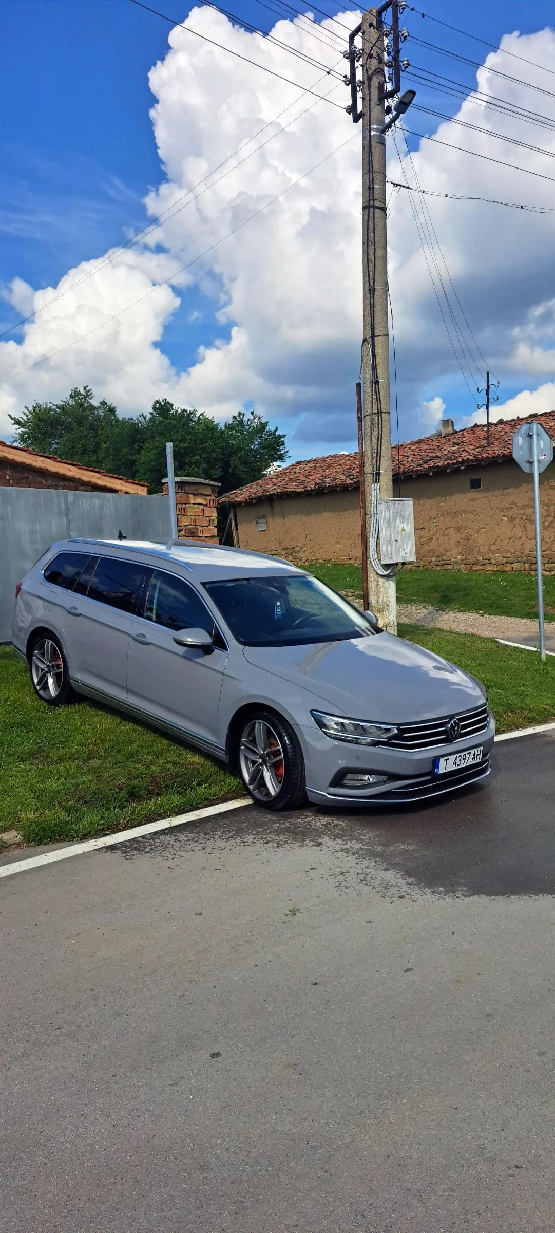 VW Passat 2.0 TDi Hingline, снимка 5 - Автомобили и джипове - 53221095