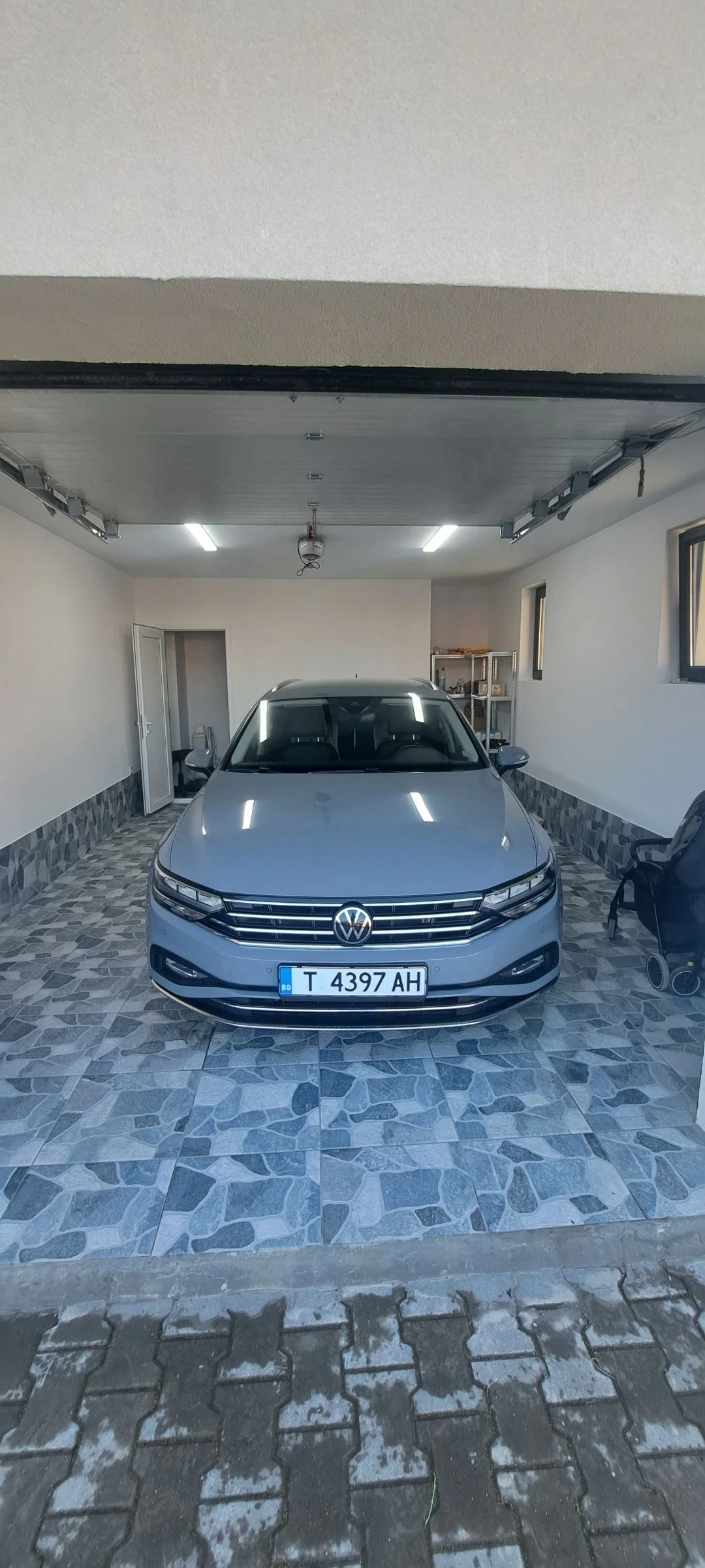 VW Passat 2.0 TDi Hingline, снимка 4 - Автомобили и джипове - 53221095