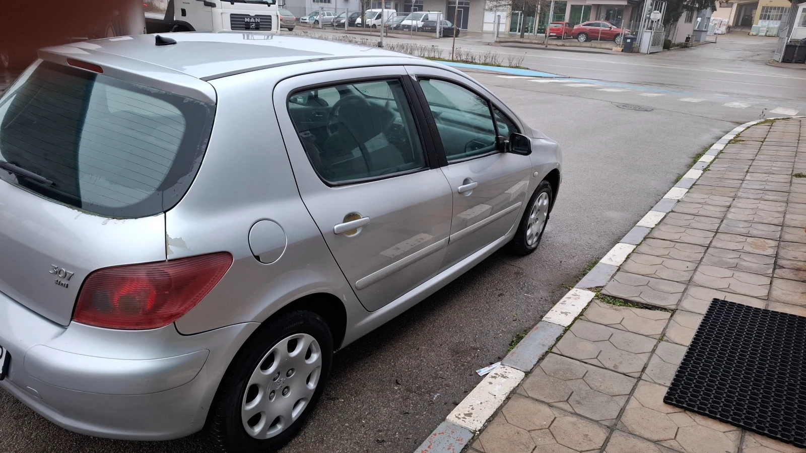 Peugeot 307 1, 6 HDI - изображение 3