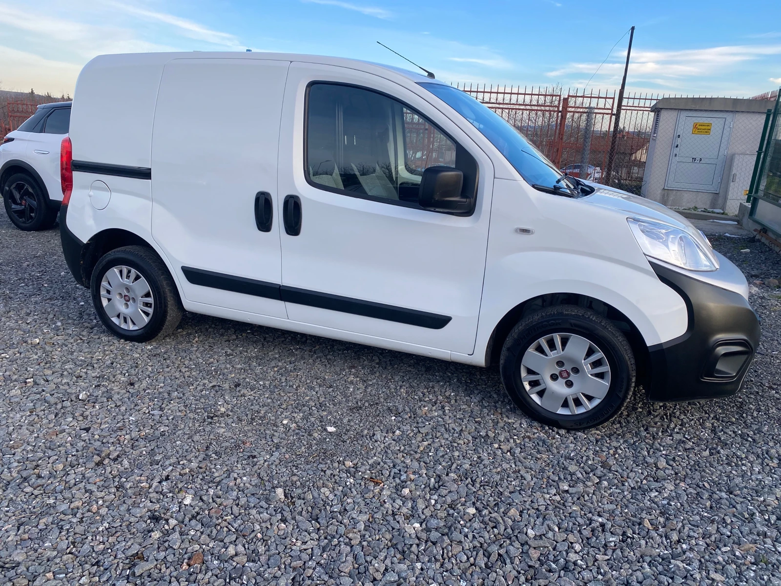 Fiat Fiorino 1, 4. 36хил нави - изображение 3