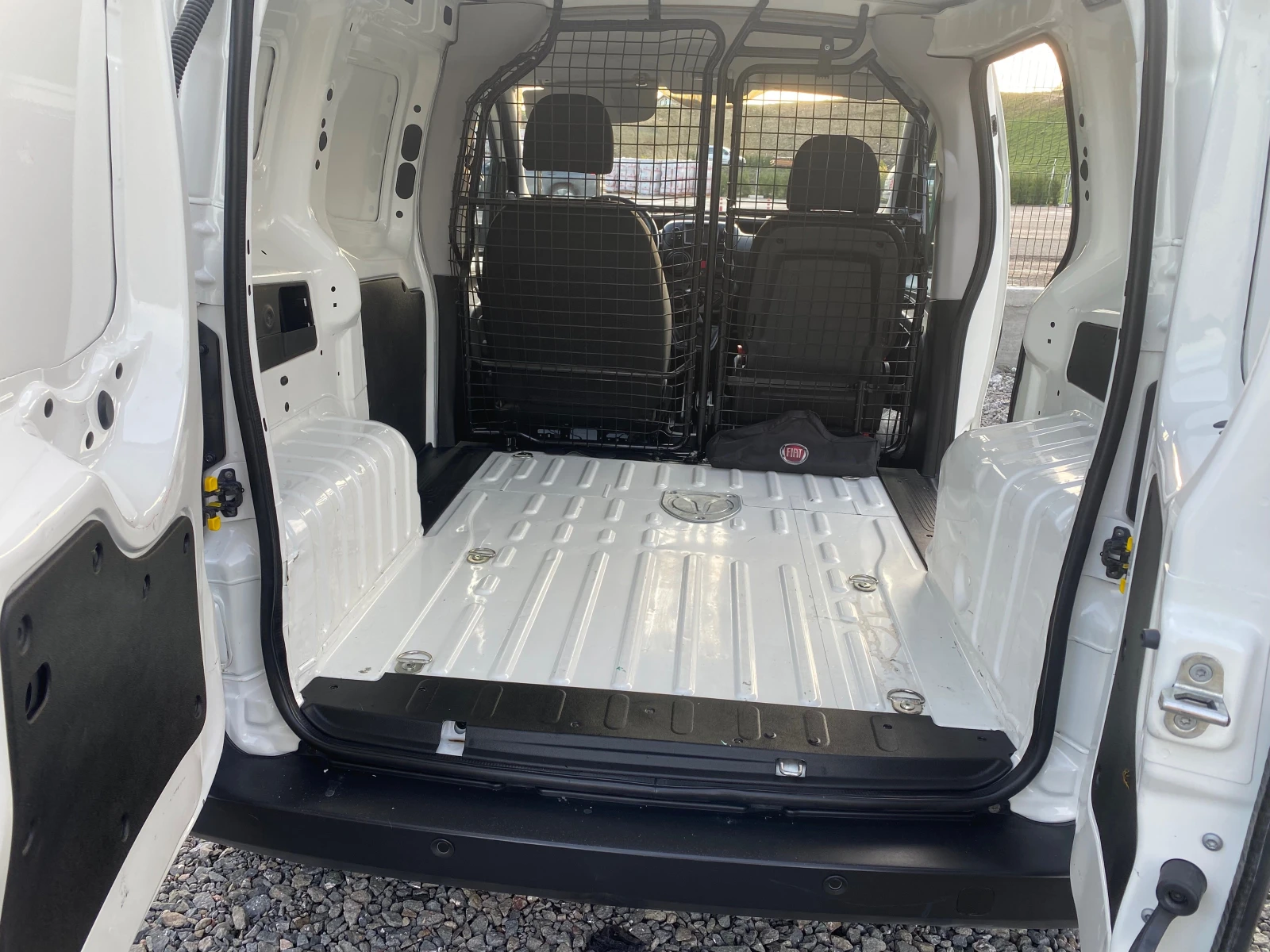 Fiat Fiorino 1, 4. 36хил нави - изображение 8