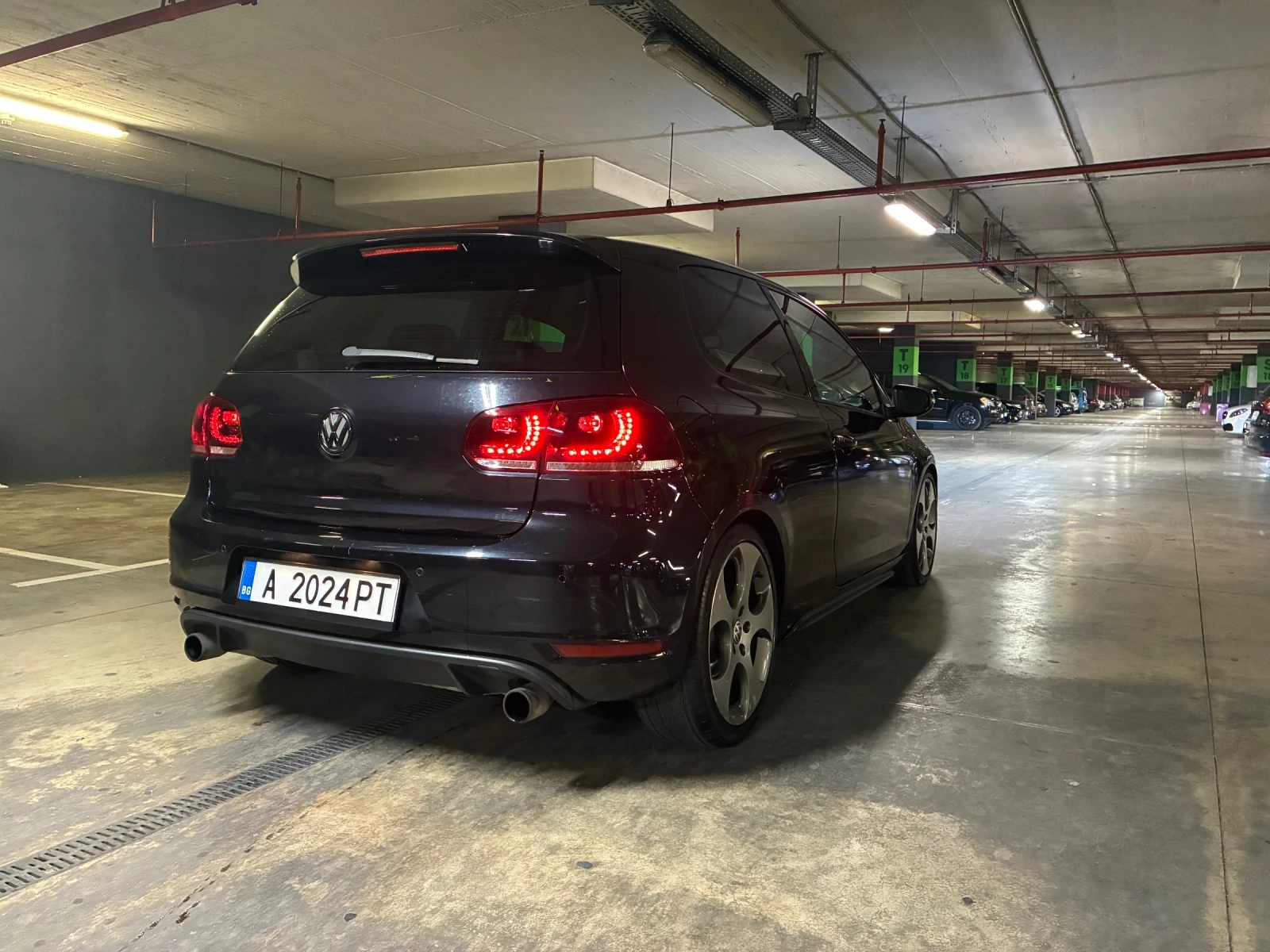 VW Golf GTI 2.0TSI, снимка 3 - Автомобили и джипове - 55094791