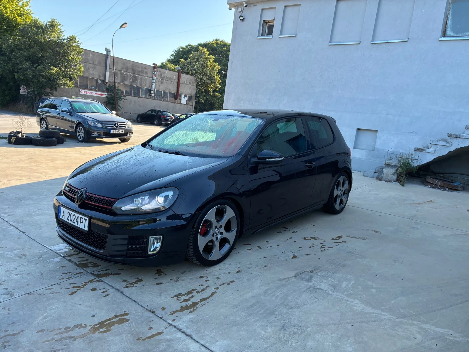 VW Golf GTI 2.0TSI