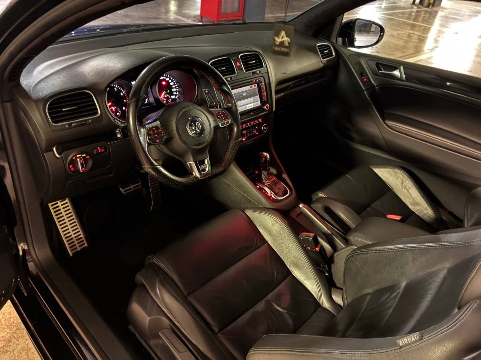 VW Golf GTI 2.0TSI, снимка 6 - Автомобили и джипове - 55094791